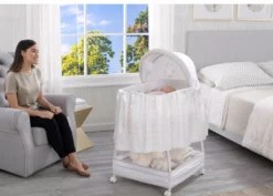 Delta Children Gliding Bassinet