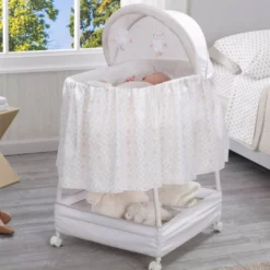Delta Children Gliding Bassinet