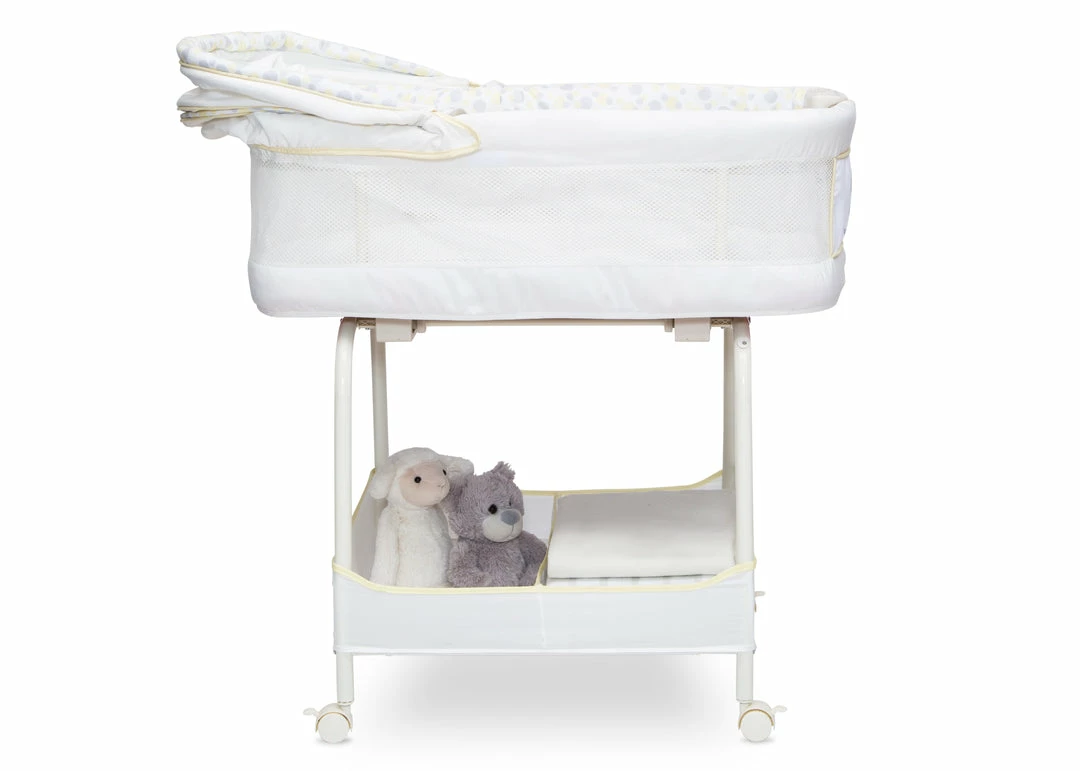 Delta Children Precious Moments Auto Glide Bassinet 6 Delta Children Precious Moments Auto Glide Bassinet