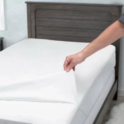 Delta Children Kids-A-Peel Disposable Fitted Sheets, 6-Pack, Waterproof, Breathable Soft Bed Pads That Protect Your Mattress Sheets & Mattress Covers