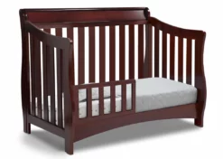 Delta Children Bentley 'S' Series 4-in-1 Crib