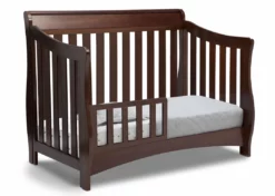 Delta Children Bentley 'S' Series 4-in-1 Crib